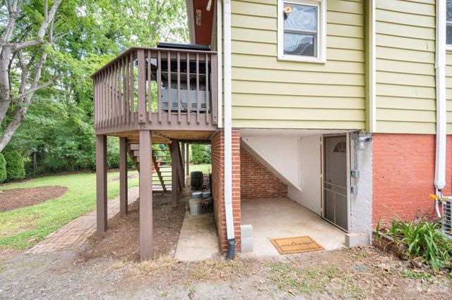 15 Westgate Road, Asheville, NC 28806