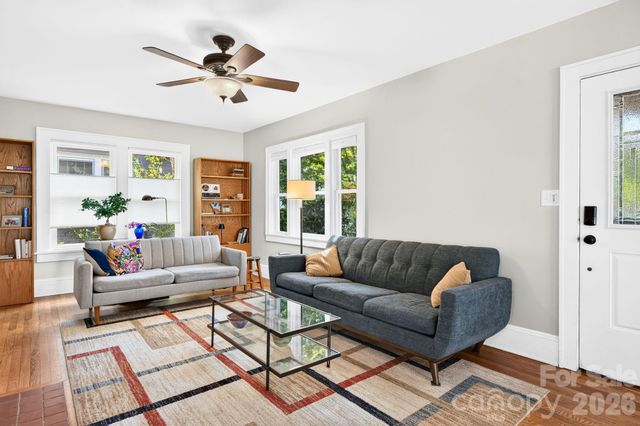 15 Westgate Road, Asheville, NC 28806
