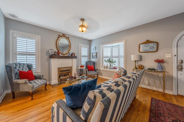 637 S College, Tyler, TX 75701