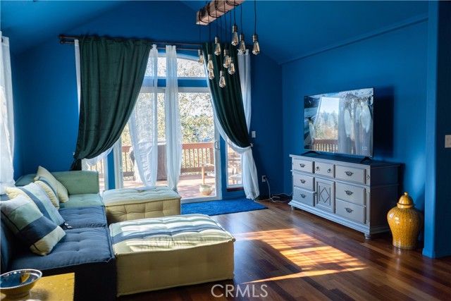 1253 Golden Rule, Lake Arrowhead, CA 92352