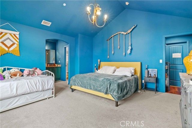 1253 Golden Rule, Lake Arrowhead, CA 92352