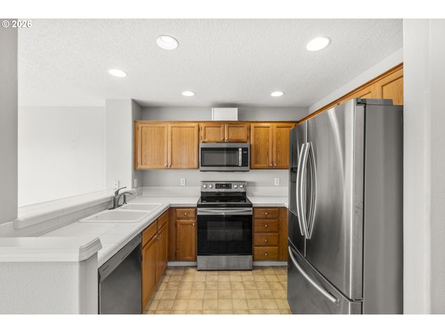 41706 Nw BELLINGHAM Ct, Banks, OR 97106