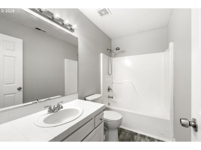 41706 Nw BELLINGHAM Ct, Banks, OR 97106