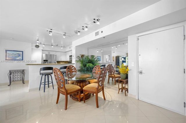 19999 E Country Club Dr 1406, Aventura, FL 33180