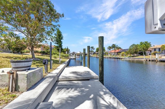 2718 SAINT THOMAS DRIVE, Punta Gorda, FL 33950