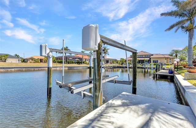 2718 SAINT THOMAS DRIVE, Punta Gorda, FL 33950