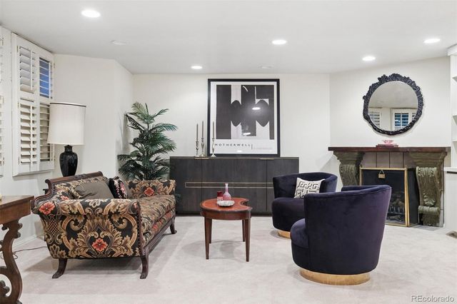 4330 E 6th Avenue Parkway, Denver, CO 80220