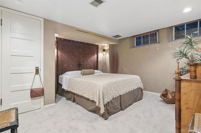 4330 E 6th Avenue Parkway, Denver, CO 80220