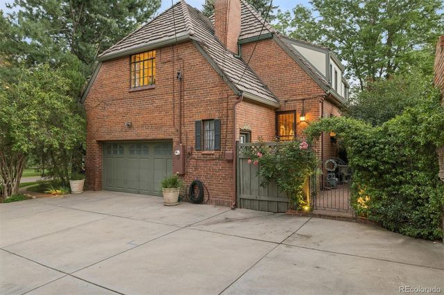 4330 E 6th Avenue Parkway, Denver, CO 80220