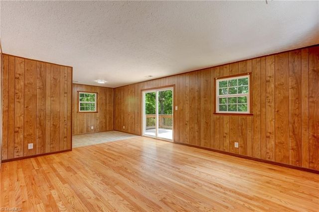 214 Regency Drive, Reidsville, NC 27320
