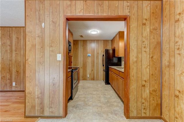 214 Regency Drive, Reidsville, NC 27320