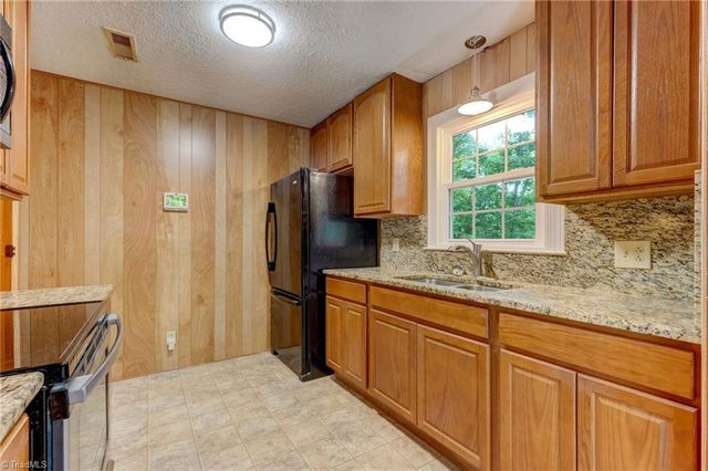 214 Regency Drive, Reidsville, NC 27320