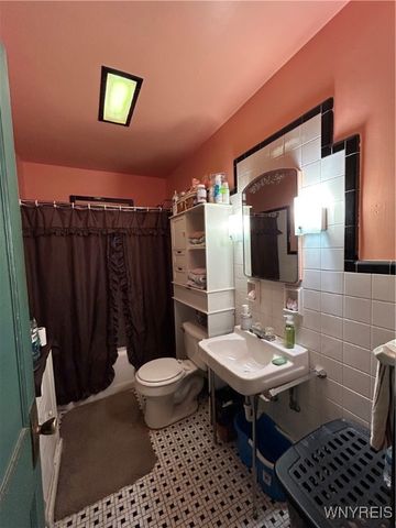 1311 Walden Avenue, Cheektowaga, NY 14211