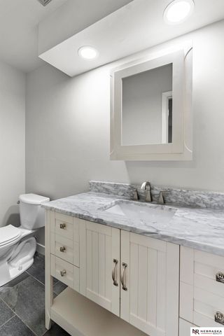 8612 S 38th Avenue, Bellevue, NE 68147