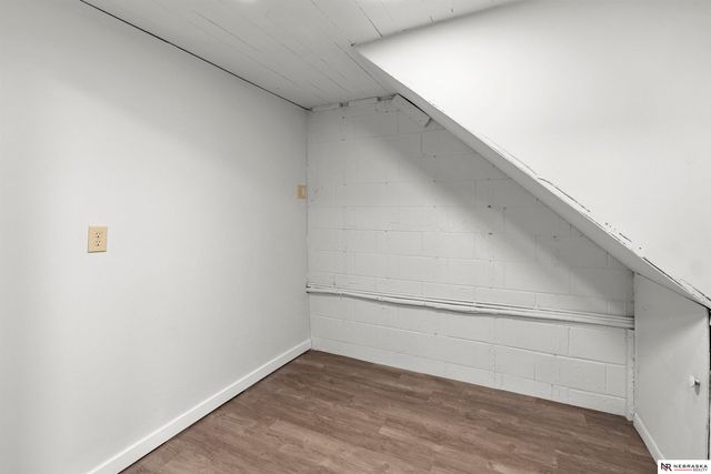 8612 S 38th Avenue, Bellevue, NE 68147