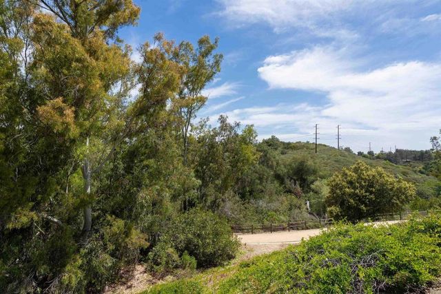 797 Trailside Place, San Marcos, CA 92078