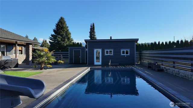 500 Briza Lane, Sedro Woolley, WA 98284