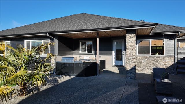 500 Briza Lane, Sedro Woolley, WA 98284