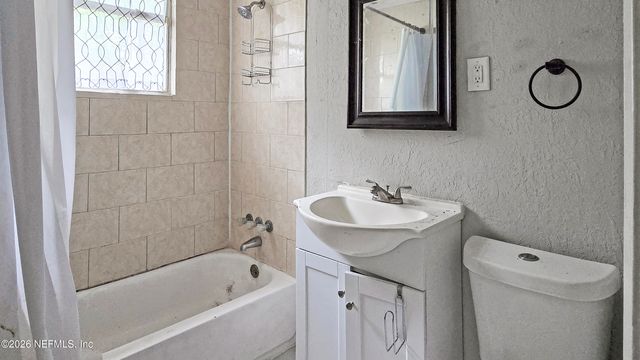 1662 OAKHURST Avenue, Jacksonville, FL 32208