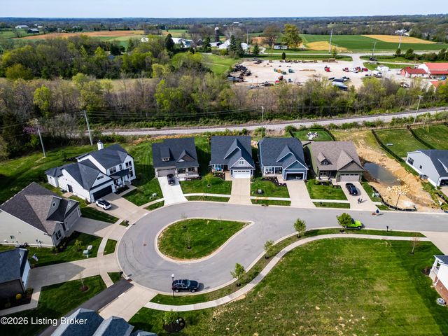 1178 Greens Dr, Simpsonville, KY 40067