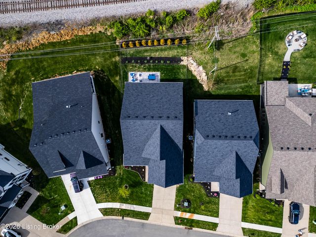 1178 Greens Dr, Simpsonville, KY 40067