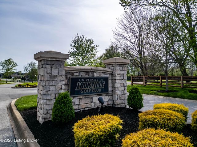 1178 Greens Dr, Simpsonville, KY 40067