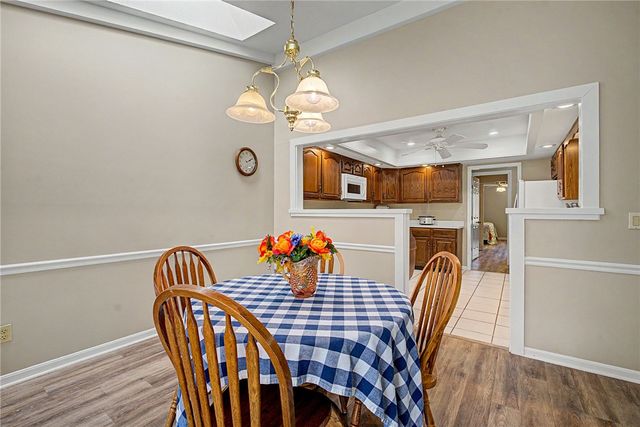 7053 Fallen Oak, Centerville, OH 45459