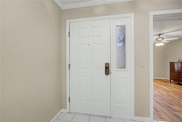 7053 Fallen Oak, Centerville, OH 45459