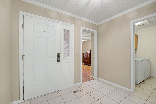 7053 Fallen Oak, Centerville, OH 45459