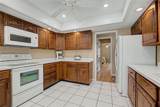 7053 Fallen Oak, Centerville, OH 45459