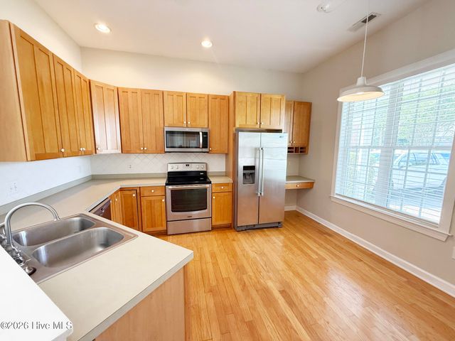 4906 Shaftesbury Place, Wilmington, NC 28409