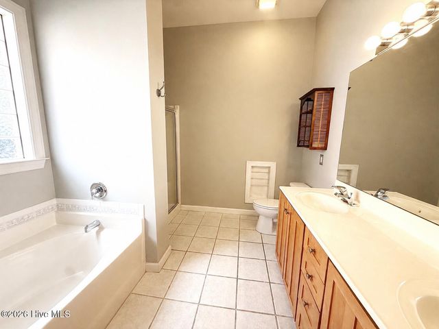 4906 Shaftesbury Place, Wilmington, NC 28409