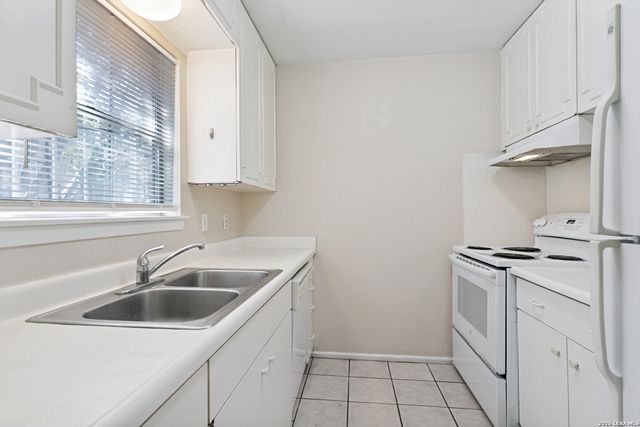1430 Nacogdoches Rd Apt 9, San Antonio, TX 78209