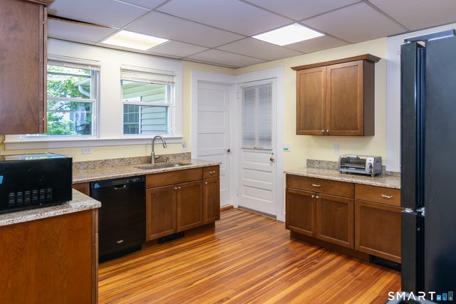 58 Shore Drive, Branford, CT 06405
