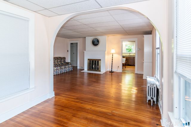 58 Shore Drive, Branford, CT 06405