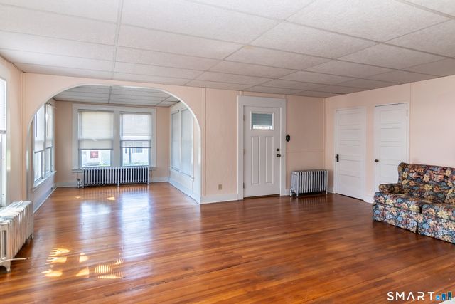 58 Shore Drive, Branford, CT 06405