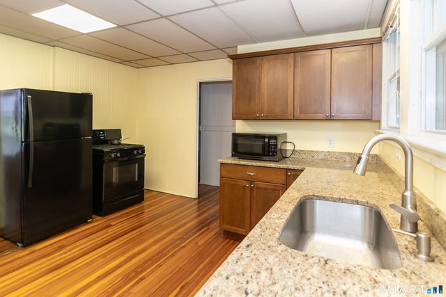 58 Shore Drive, Branford, CT 06405