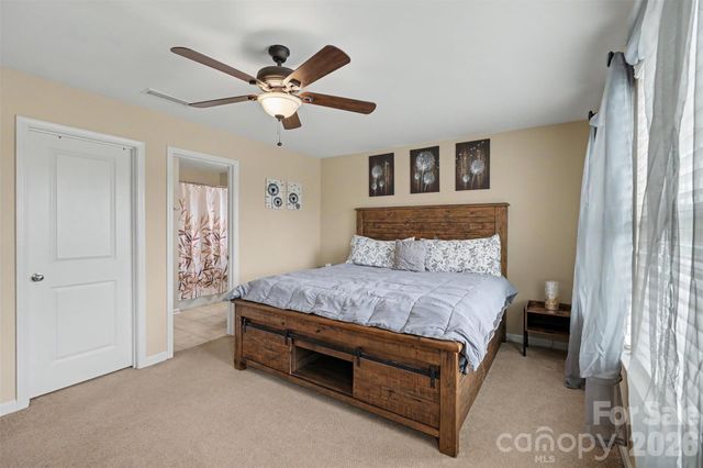 104 Isabella Court, Mount Holly, NC 28120