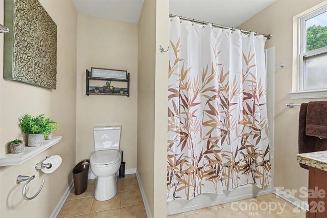 104 Isabella Court, Mount Holly, NC 28120