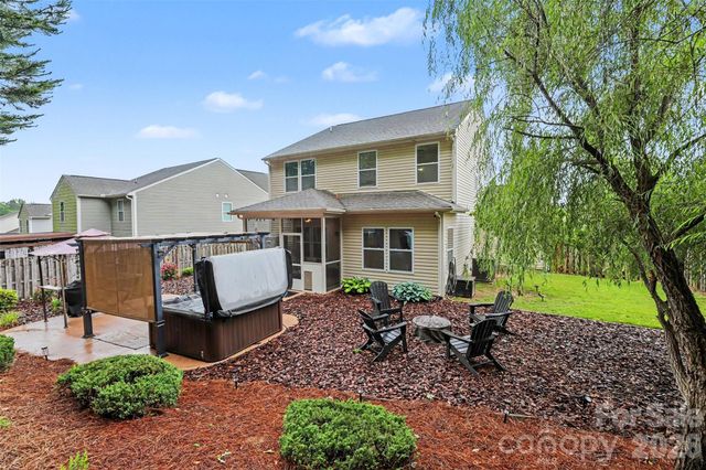 104 Isabella Court, Mount Holly, NC 28120