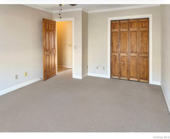 276 Temple Hill Road 1704, New Windsor, NY 12553