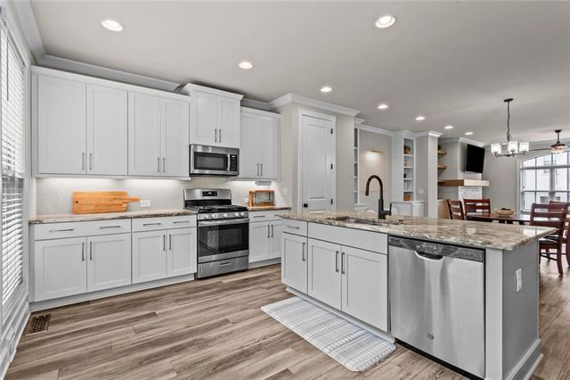 1402 Wisteria Wall Drive, Suwanee, GA 30024