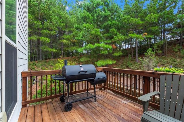 1402 Wisteria Wall Drive, Suwanee, GA 30024