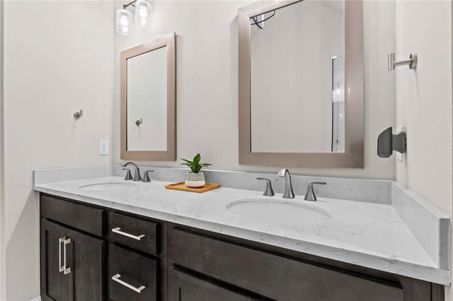 1402 Wisteria Wall Drive, Suwanee, GA 30024