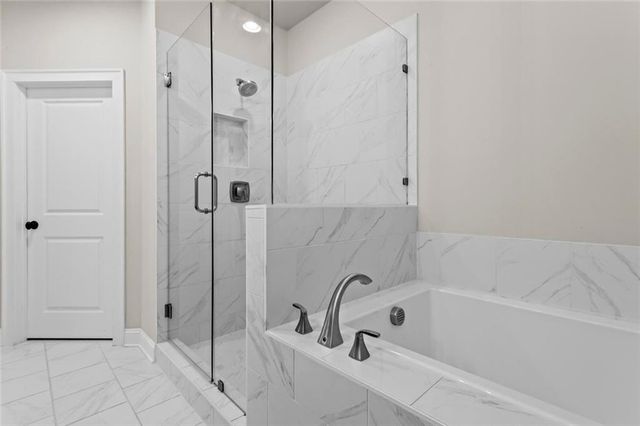 1402 Wisteria Wall Drive, Suwanee, GA 30024