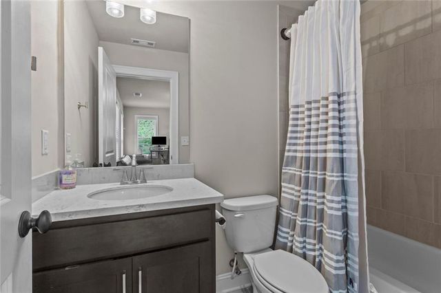 1402 Wisteria Wall Drive, Suwanee, GA 30024