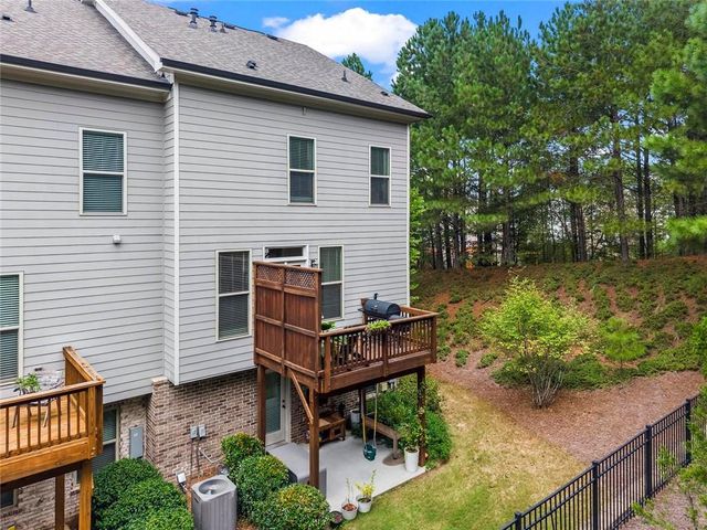 1402 Wisteria Wall Drive, Suwanee, GA 30024