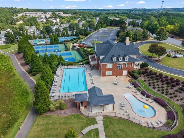 1402 Wisteria Wall Drive, Suwanee, GA 30024