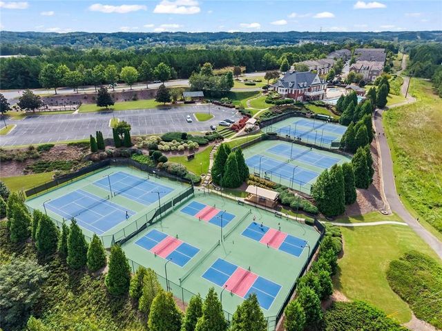 1402 Wisteria Wall Drive, Suwanee, GA 30024