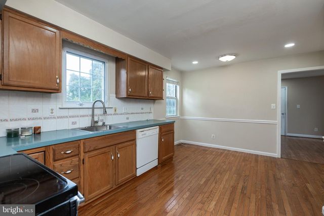 210 HANSOME WAY W, Bear, DE 19701